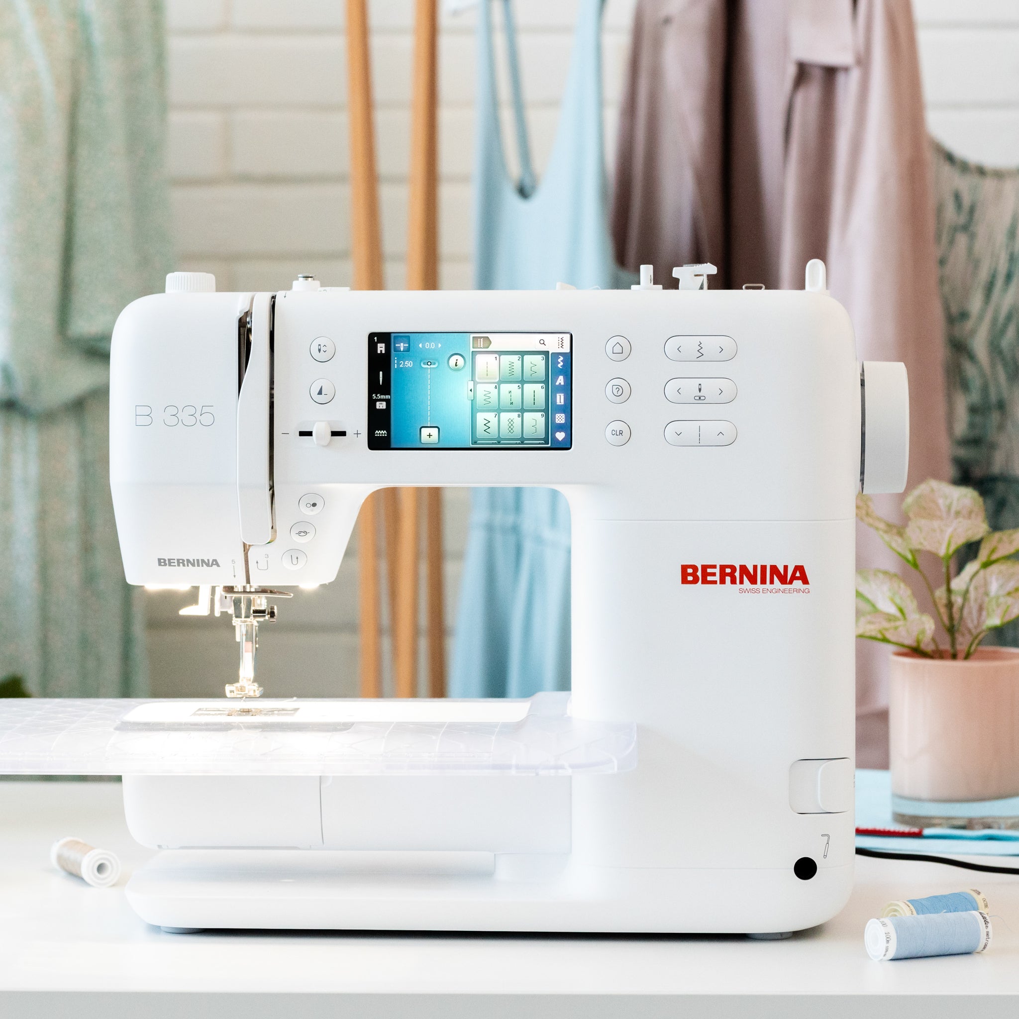 BERNINA 335 Sewing Machine (Gen 2)
