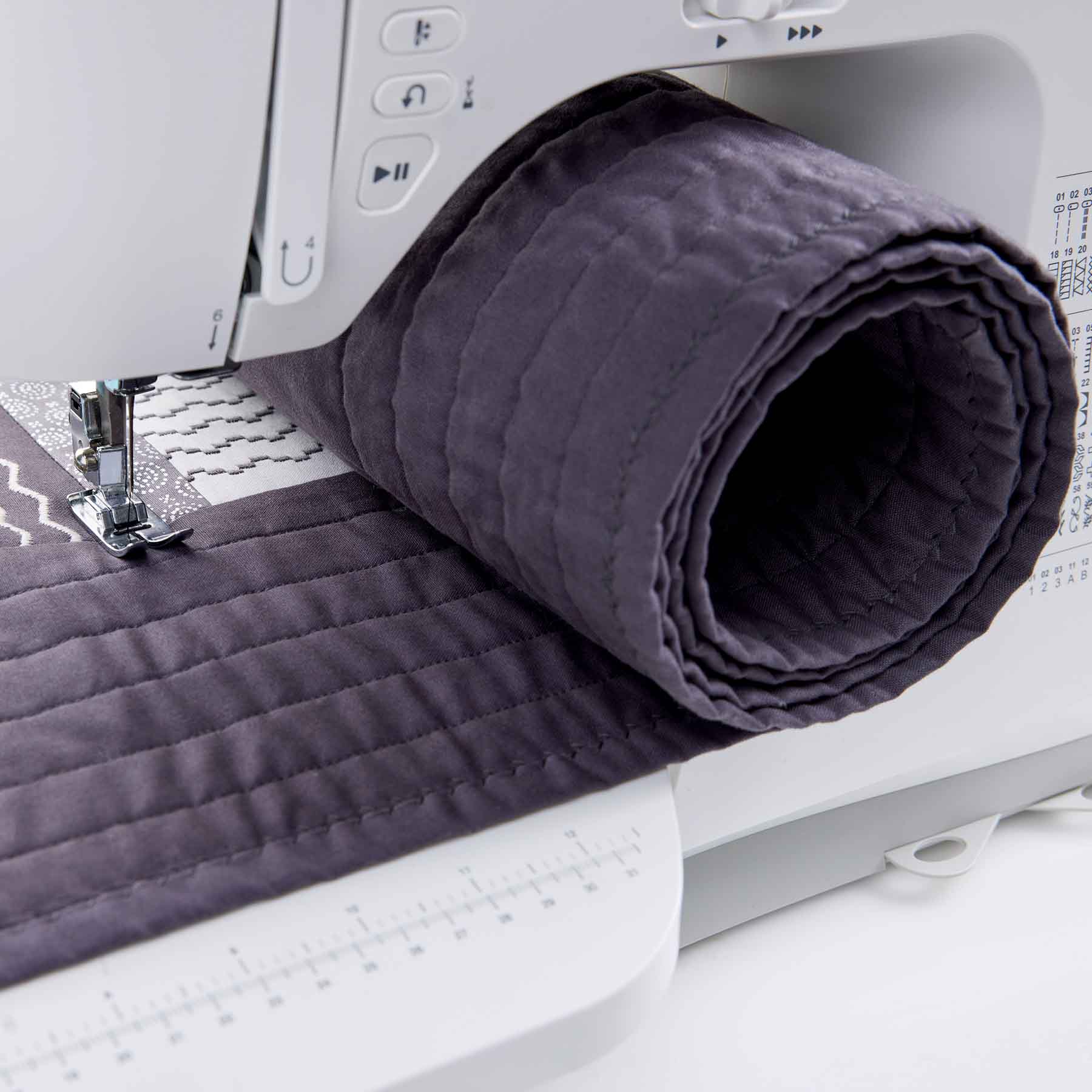 SINGER C5980Q Patchwork Plus Sewing & Quilting Machine with Extension Table