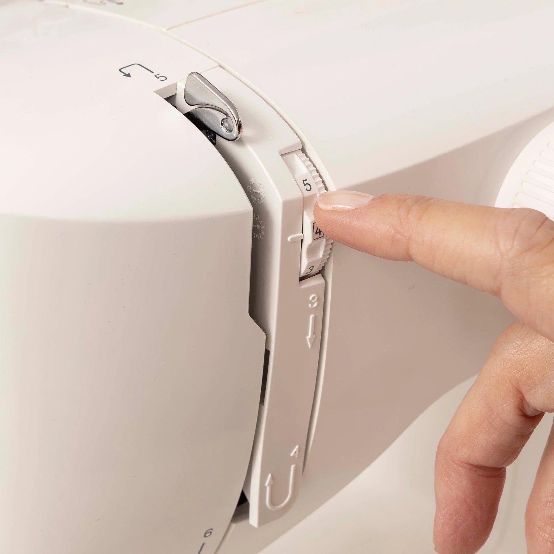 SINGER M1500 Sewing Machine